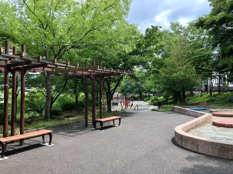領家公園まで徒歩約4分