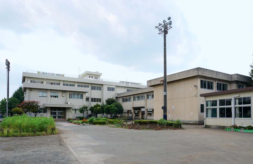 相模原市立向陽小学校まで徒歩約8分